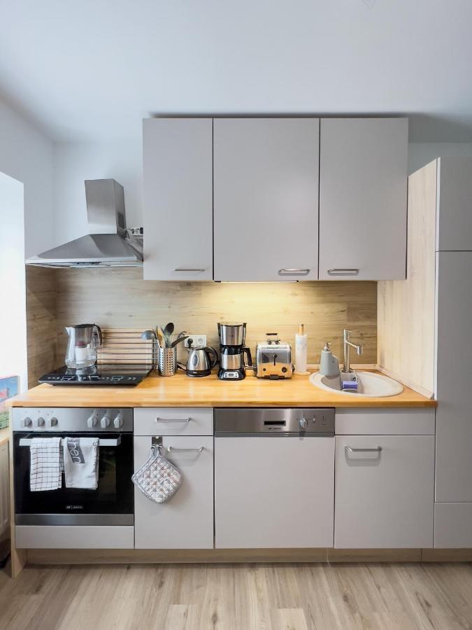 Schoene Helle & Gemuetliche Wohnung In Altstadtnaehe Ерфурт Стая снимка